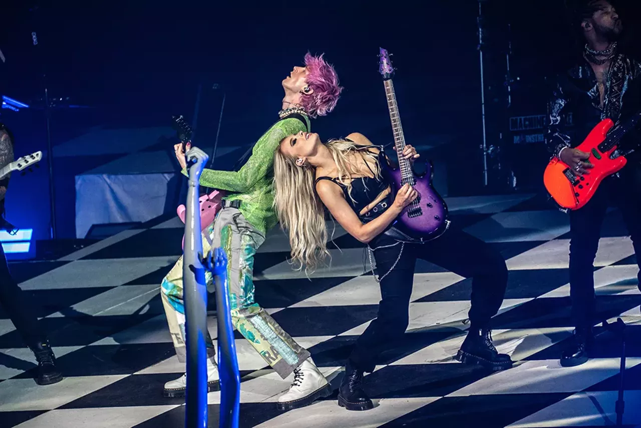 Image: Photos from the Machine Gun Kelly and Avril Lavigne show at Detroit’s Little Caesars Arena