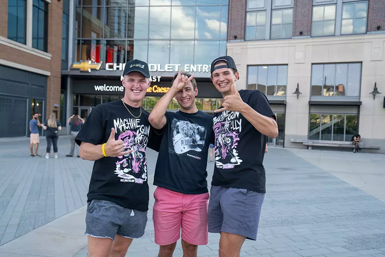 Image: Photos from the Machine Gun Kelly and Avril Lavigne show at Detroit’s Little Caesars Arena