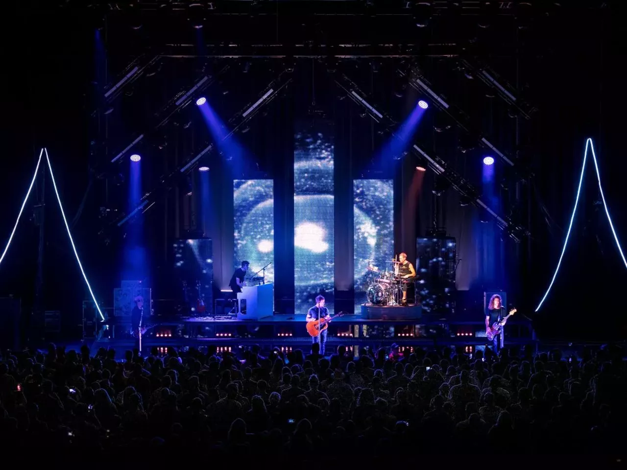 Image: Photos from Third Eye Blind and Jimmy Eat World at Michigan Lottery Amphitheatre