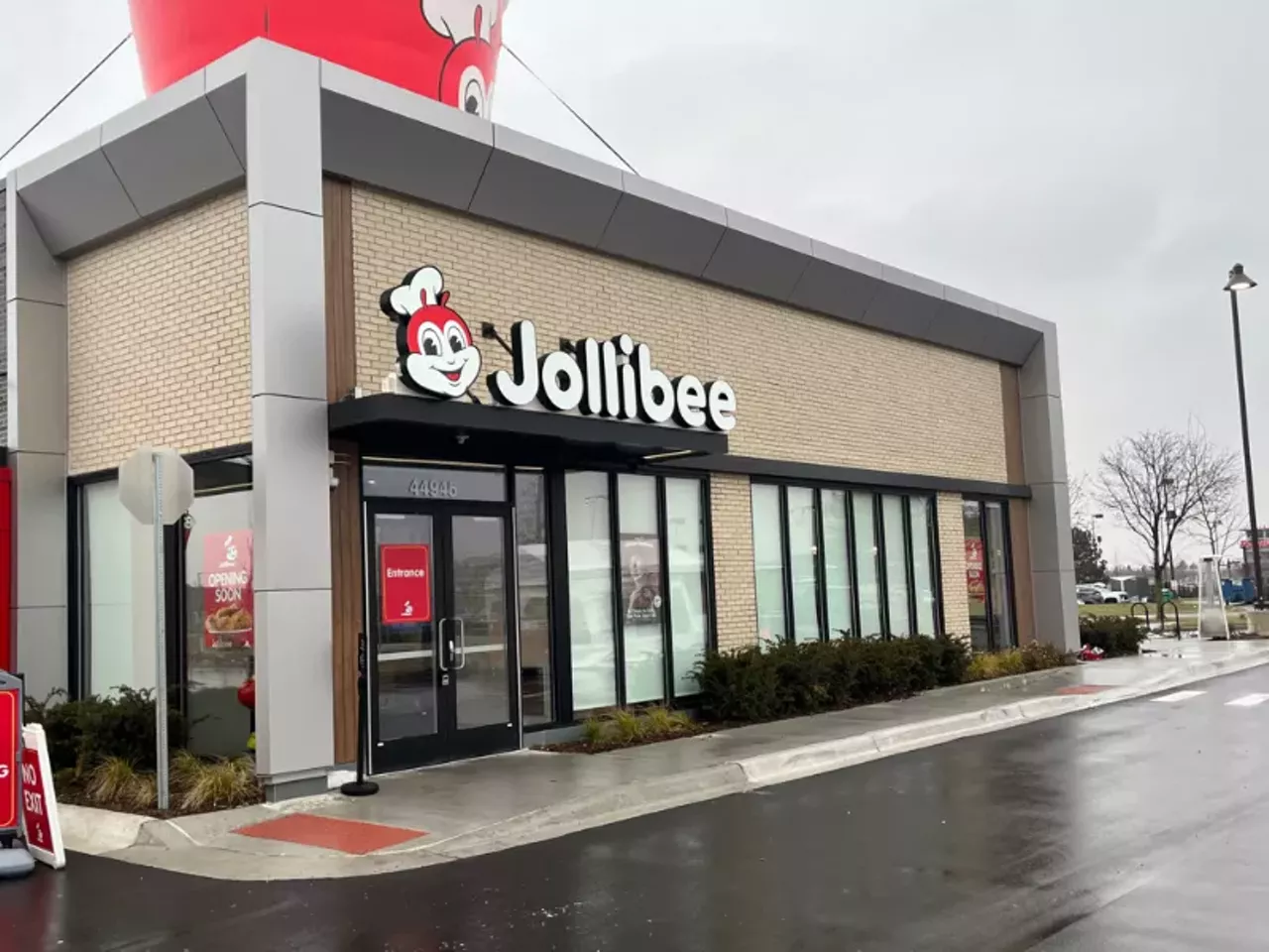 Image: Photos of Jollibee’s first Michigan location in Sterling Heights