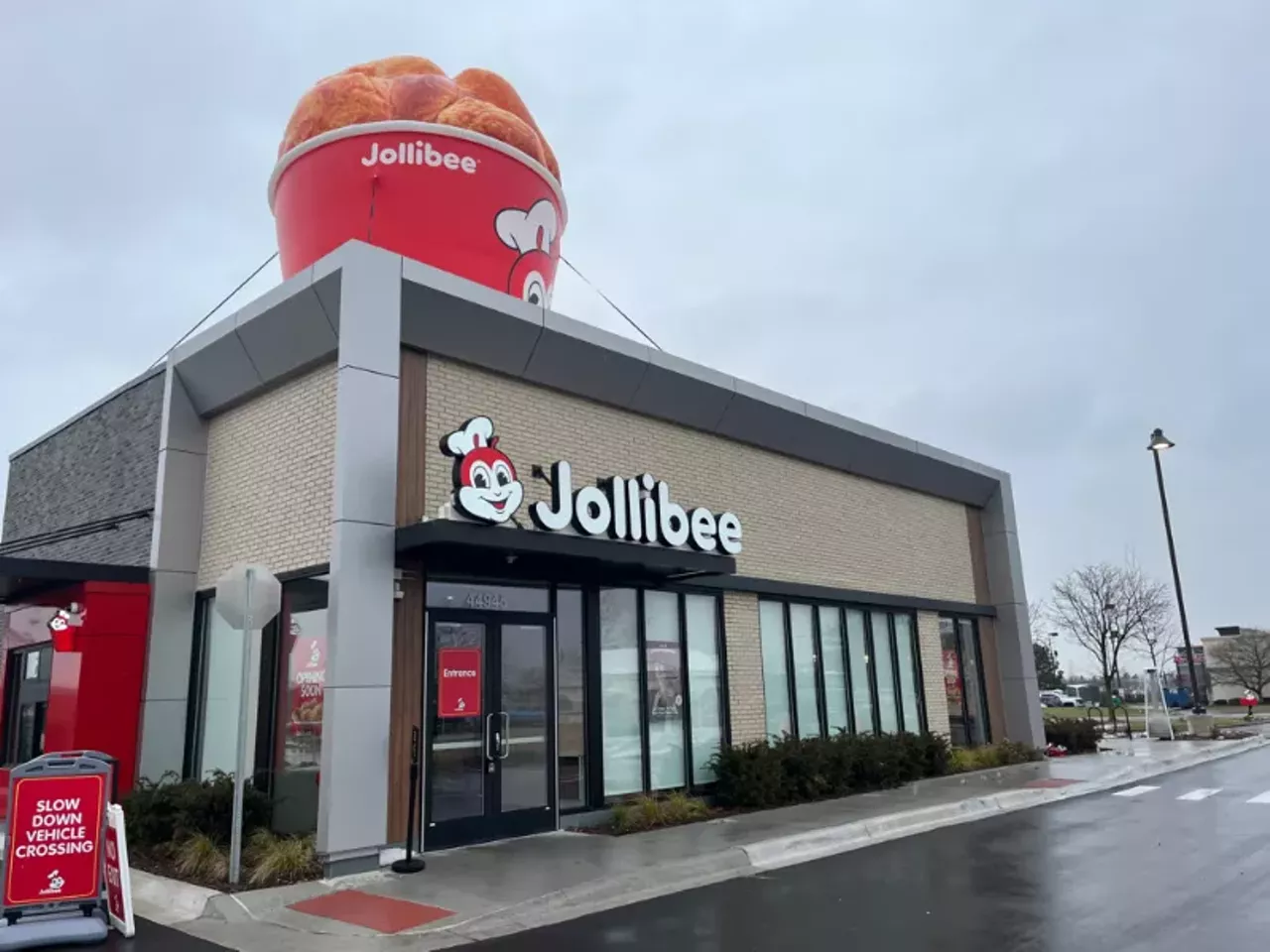 Image: Photos of Jollibee’s first Michigan location in Sterling Heights