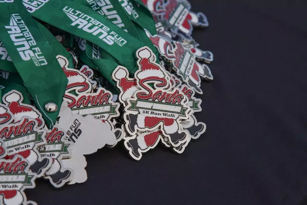Image: Photos of the Santa Hat Hustle in Royal Oak