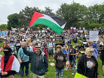 Image: Photos show powerful turnout at Detroit ‘No Kings’ protest against Trump