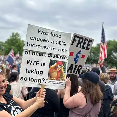 Image: Photos show powerful turnout at Detroit ‘No Kings’ protest against Trump