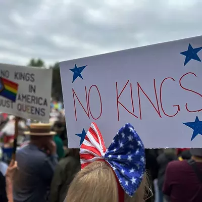 Image: Photos show powerful turnout at Detroit ‘No Kings’ protest against Trump