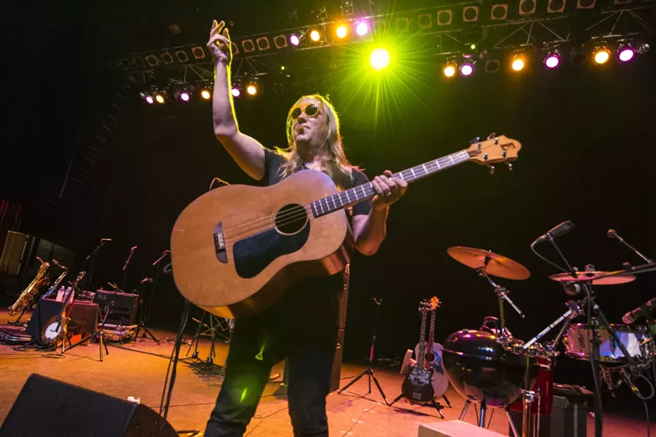 Image: PHOTOS: Violent Femmes at the Fillmore