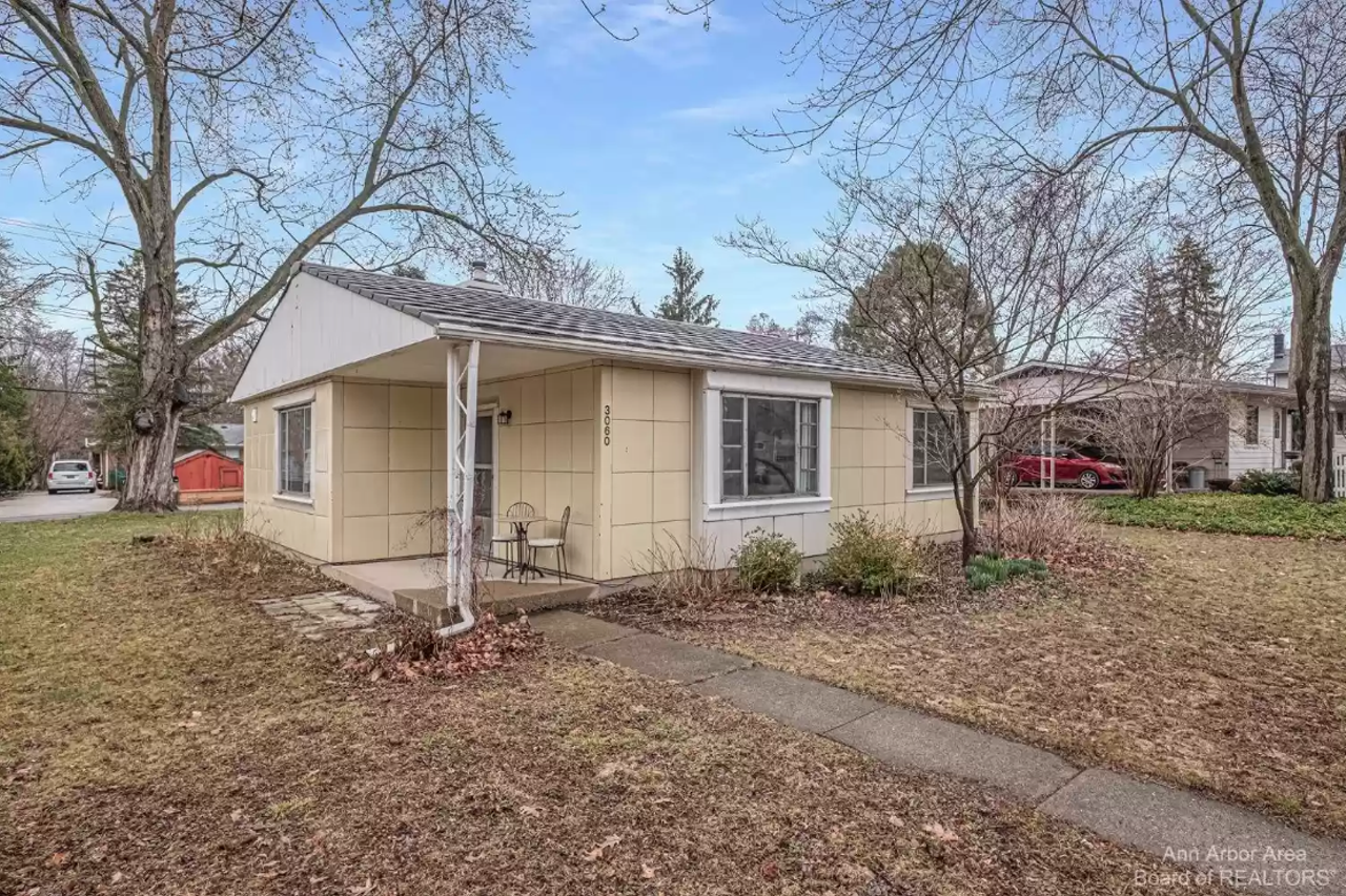 Image: Rare retro Lustron house is for sale in Ann Arbor