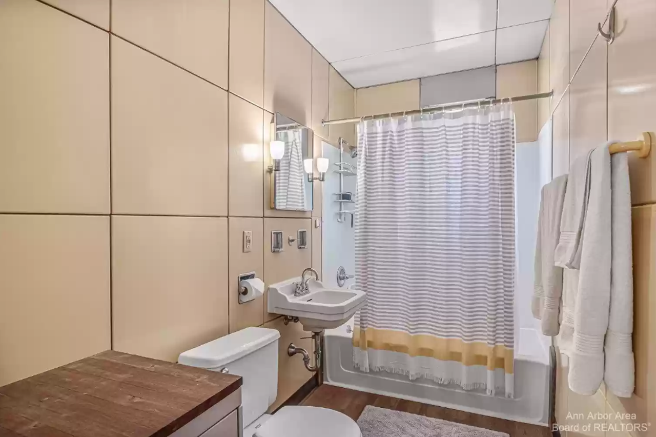 Image: Rare retro Lustron house is for sale in Ann Arbor
