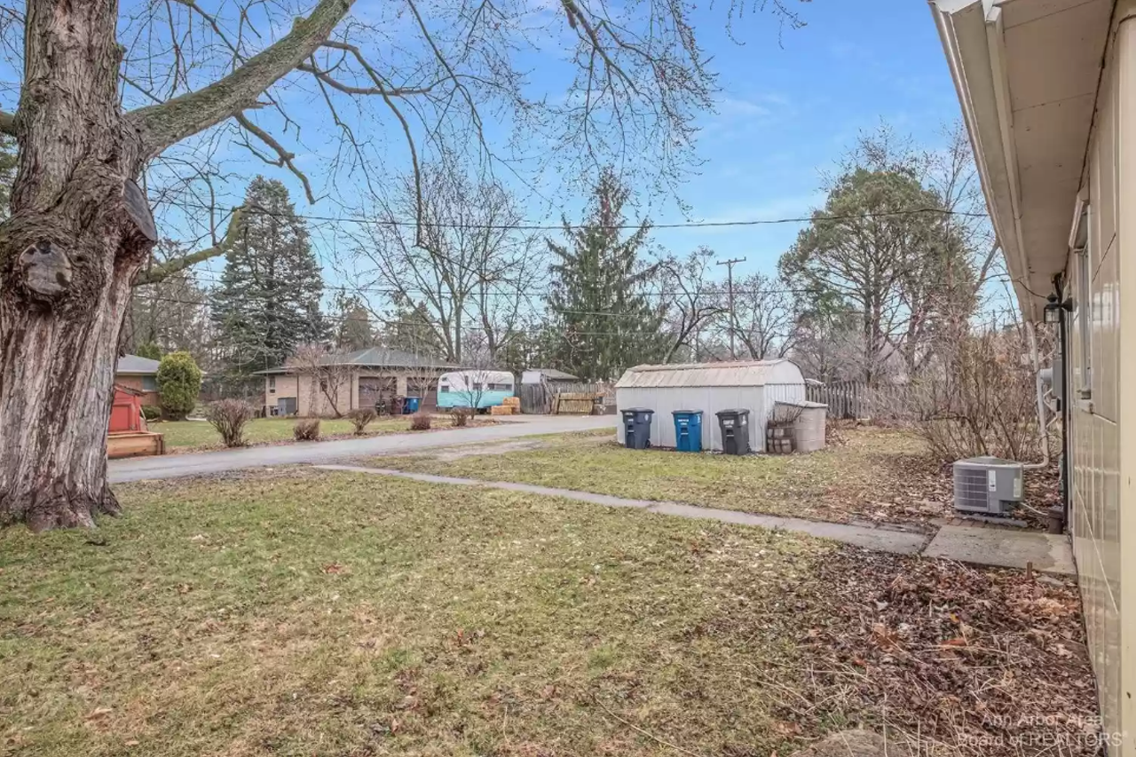 Image: Rare retro Lustron house is for sale in Ann Arbor