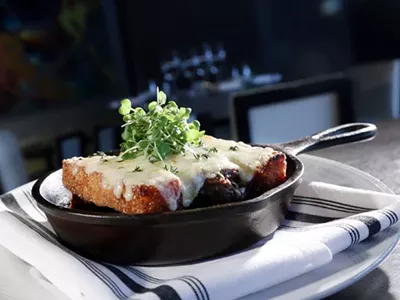 Image: Restaurant Review: Bistro 82
