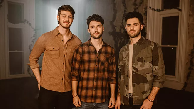 Image: RESTLESS ROAD wsg Sacha