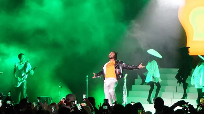 Image: Review: Miguel comes back to Detroit more zen than he left it