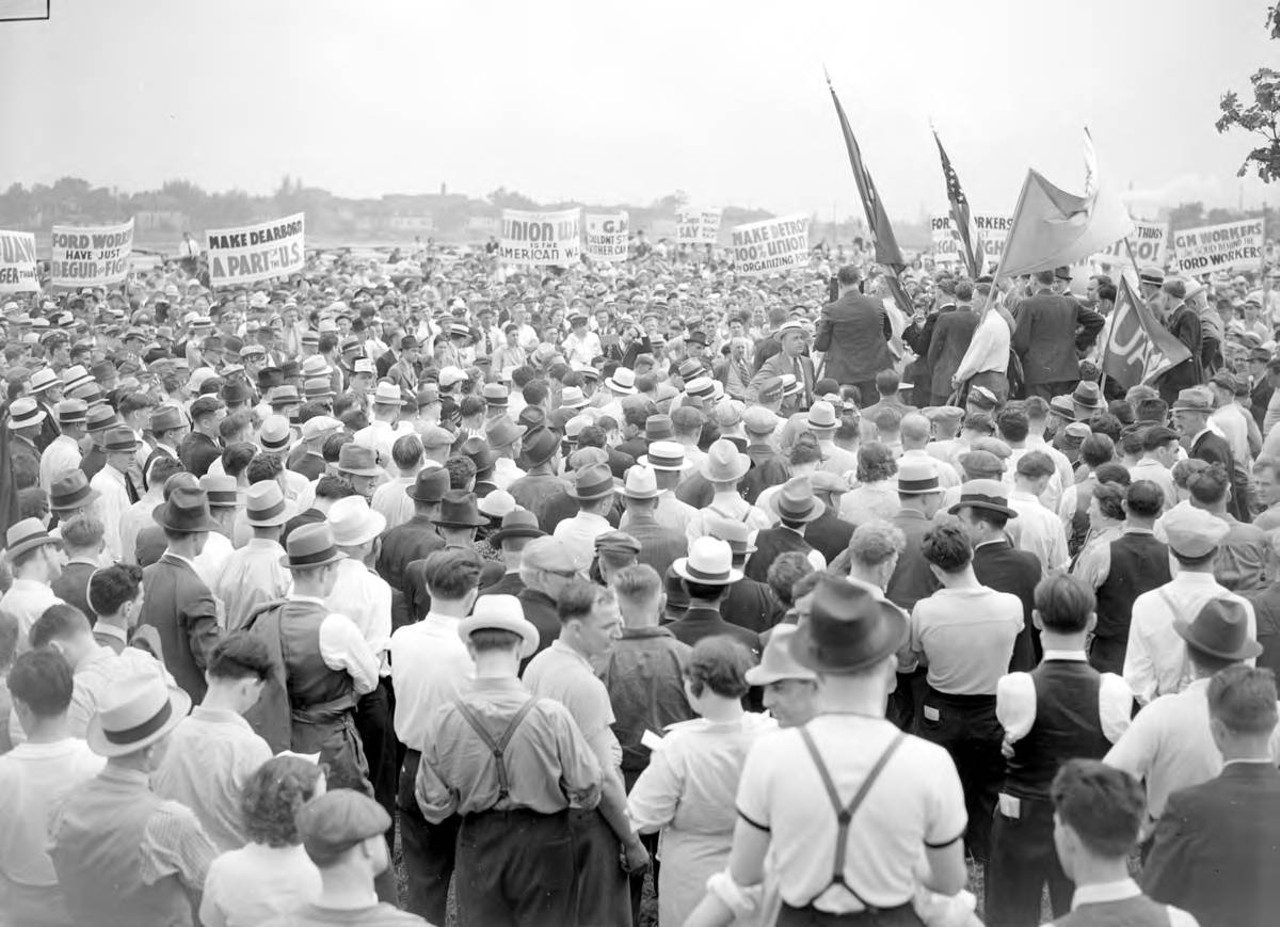 
June 5, 1937: Mass meeting at Baby Creek Park to protest Ford fight.