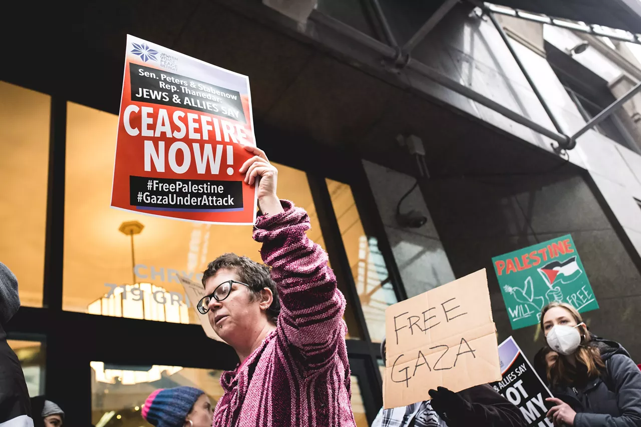 Image: Shut it Down for Palestine protest outside of Debbie Stabenow's office calls for a 'Ceasefire Now'