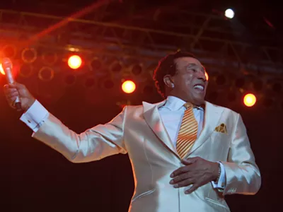 Robinson will return to the Fox for his first hometown concert since he played the Detroit River Days festival in 2019.