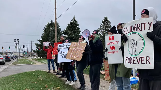 Employees picket outside the Lake Lansing and Kerry Street Starbucks on Nov. 17.