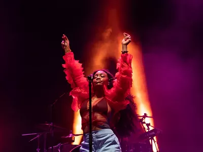 SZA performing in 2019.