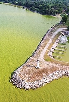 Tainted bloom: A toxic algae bloom caused a three-day ban on water usage for a half-million residents in Toledo and SE Michigan