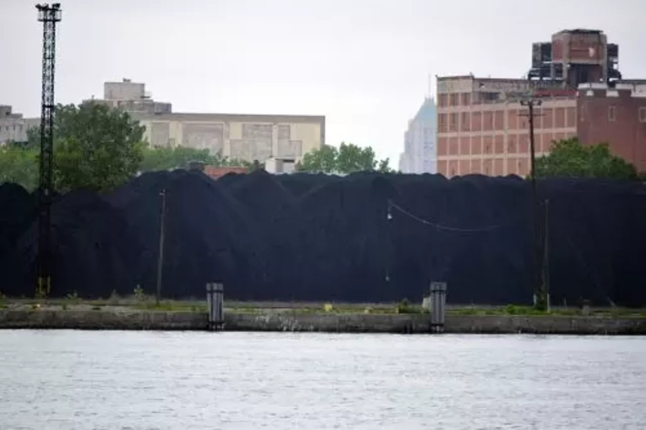 The proven tar sands reserves of Canada will yield roughly 5 billion tons of petcoke – enough to fully fuel 111 U.S. coal plants to 2050.