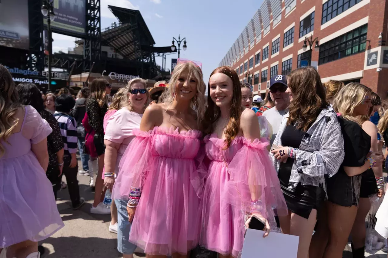 Taylor Swift's Eras tour brings thousands of fans to Detroit — including Flavor Flav