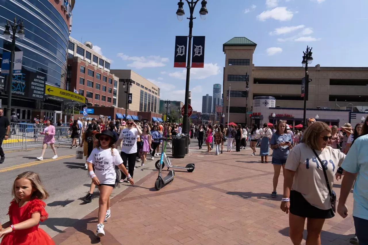 Image: Taylor Swift's Eras tour brings thousands of fans to Detroit — including Flavor Flav