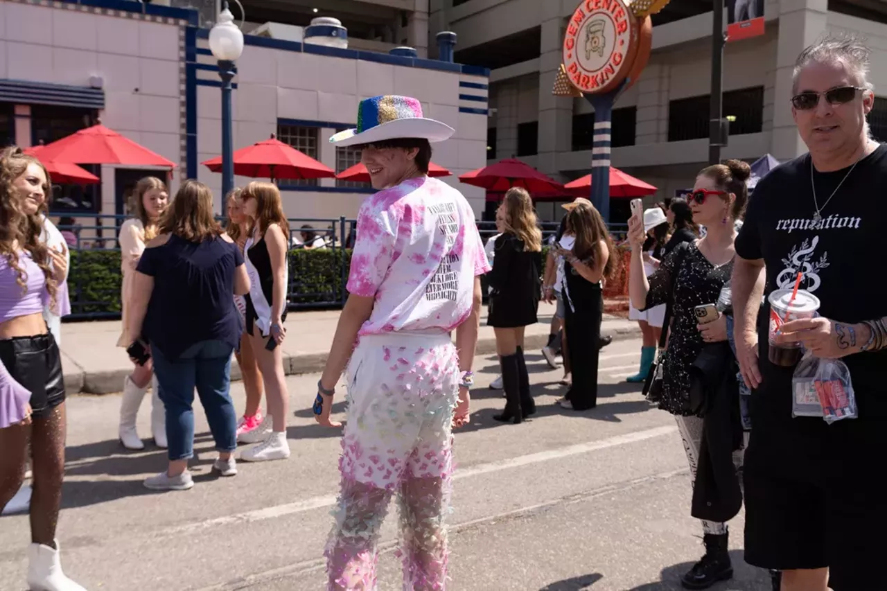 Image: Taylor Swift's Eras tour brings thousands of fans to Detroit — including Flavor Flav