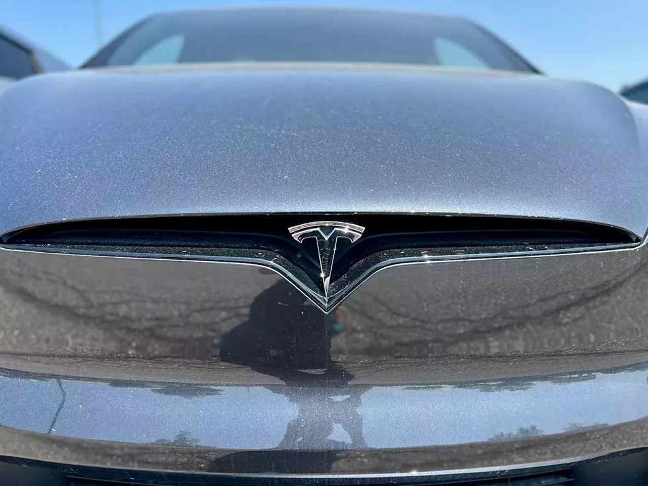Image: Tesla dumping ground piles up in former Marvin’s Marvelous Mechanical Museum parking lot