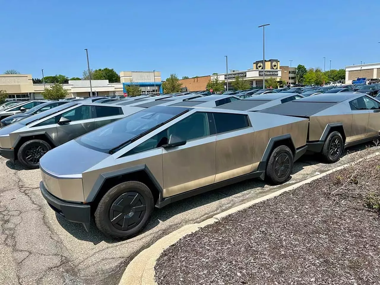 Image: Tesla dumping ground piles up in former Marvin’s Marvelous Mechanical Museum parking lot