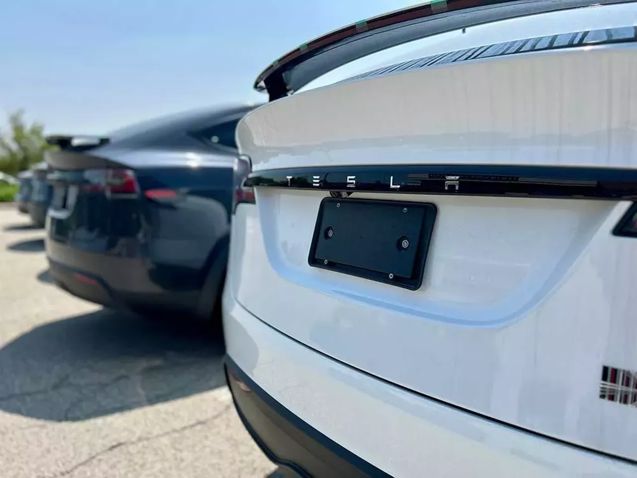 Image: Tesla dumping ground piles up in former Marvin’s Marvelous Mechanical Museum parking lot
