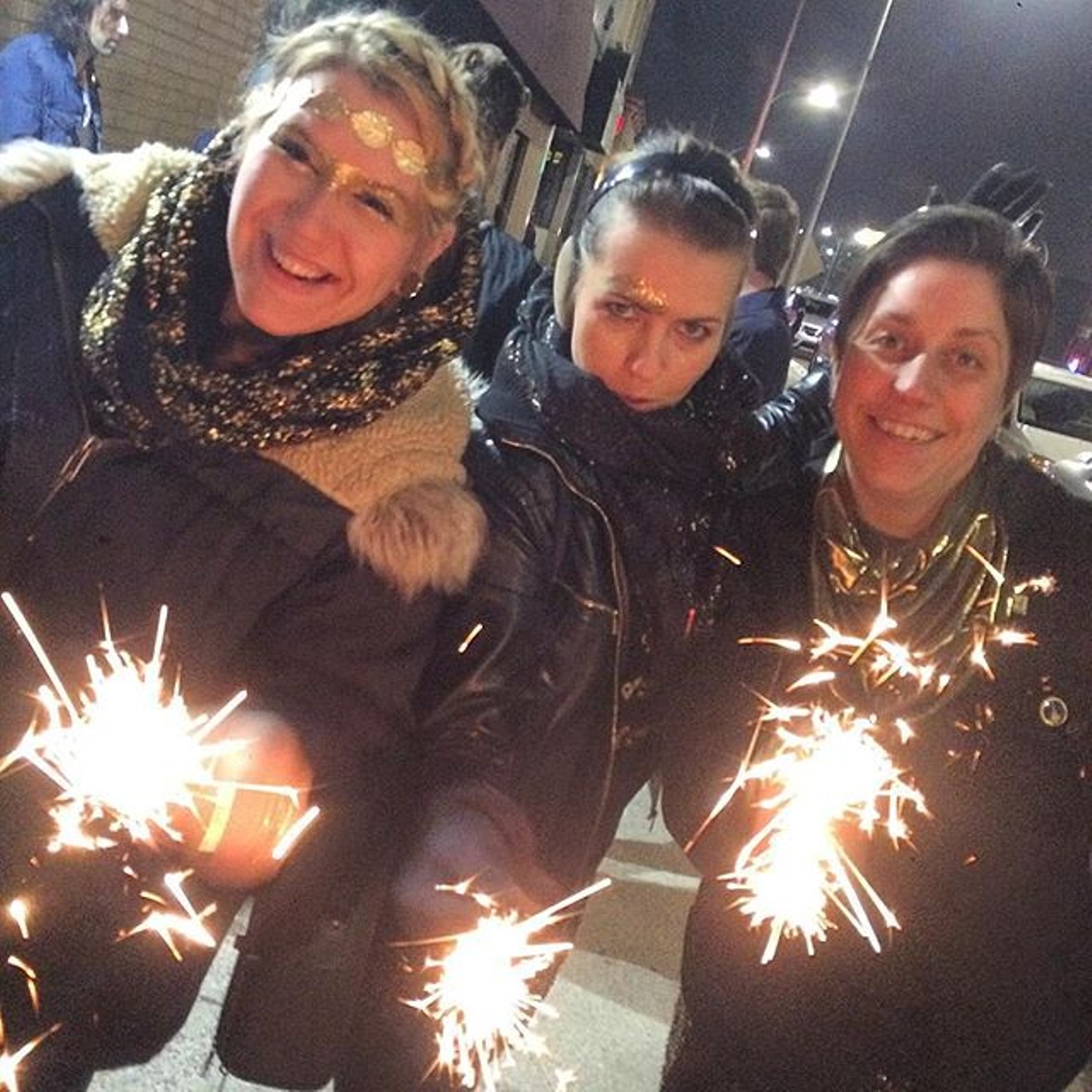 @detroitpartymarchingband: "100% chance of sparklers and glitter at Jean's tonight. #dpmb #hmf #hamtramckmusicfestival #detroitpartymarchingband"