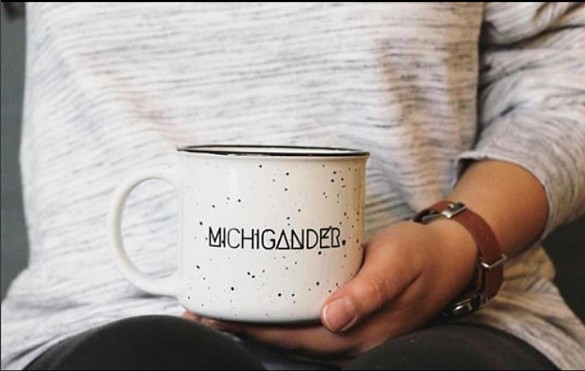 Where I live now is nice, but Michigan is home.
    Photo courtesy of @kilohandco