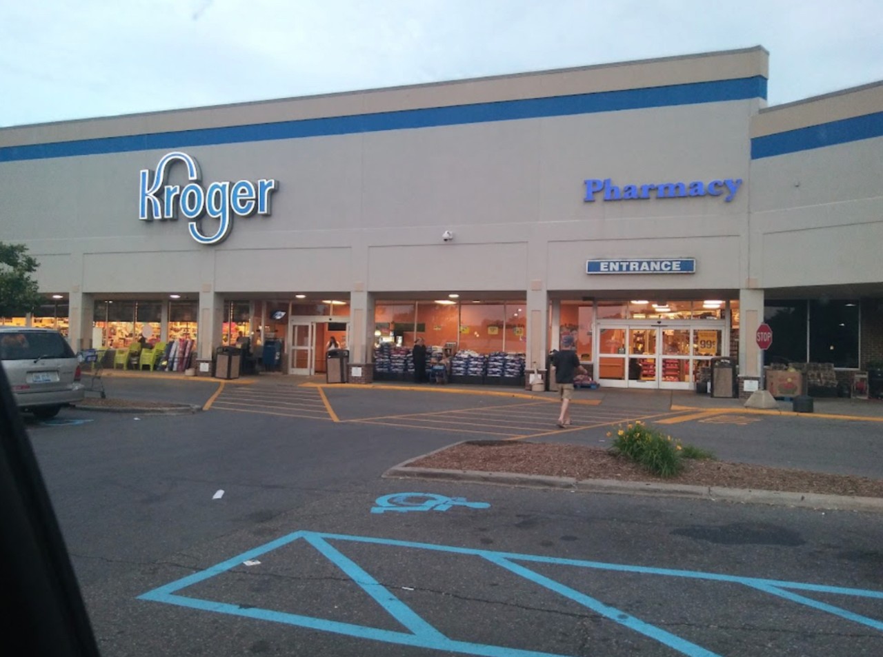 15. Hazel Park Kroger
23101 John R. Rd., Hazel Park
The staff at this Kroger are nice, but the lines are long af and the self checkout is “absolutely ridiculous,” according to Google reviews. It’s not the worst, but definitely not the best. 