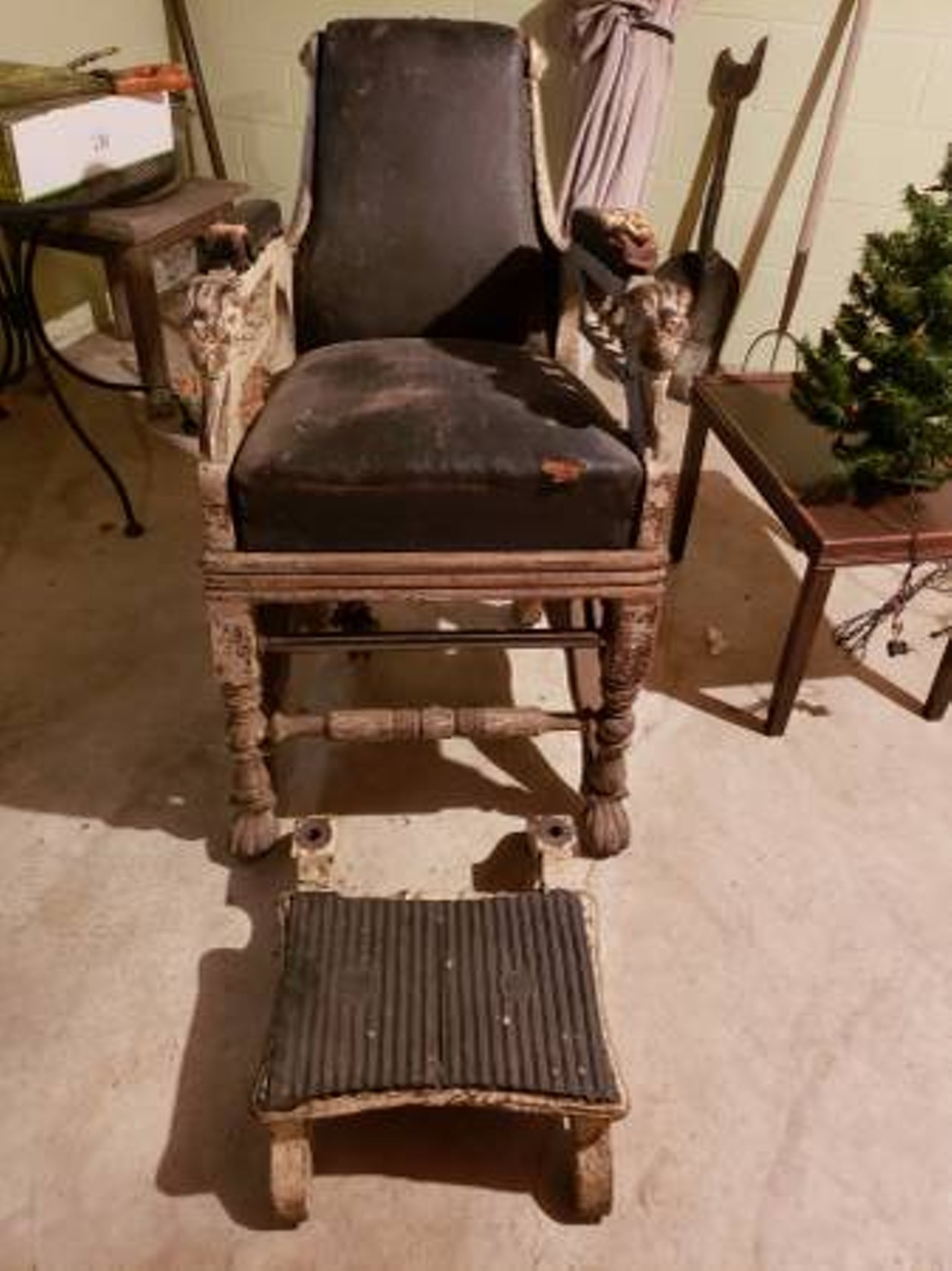 Antique Wooden Barber/Salon Chair ($525)
Talk about a conversation piece.
Photo via  Craigslist