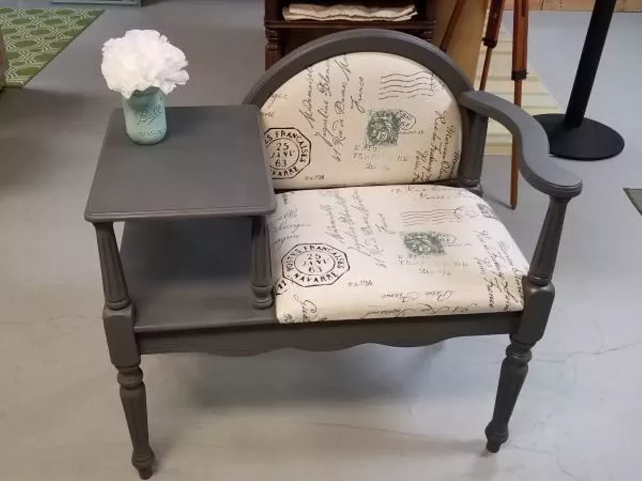 Gossip Chair ($150) For tea spilling. Photo via Dawn / Craigslist
