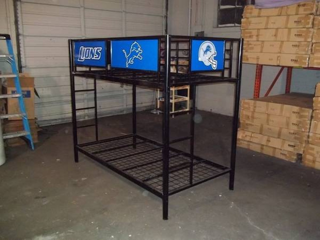 Detroit Lions Twin Bunk Bed ($300)
You gotta teach &#145;em when they&#146;re young: when you live in the D you&#146;re a diehard Lions fan, no matter what.
Photo via  Frank / Craigslist