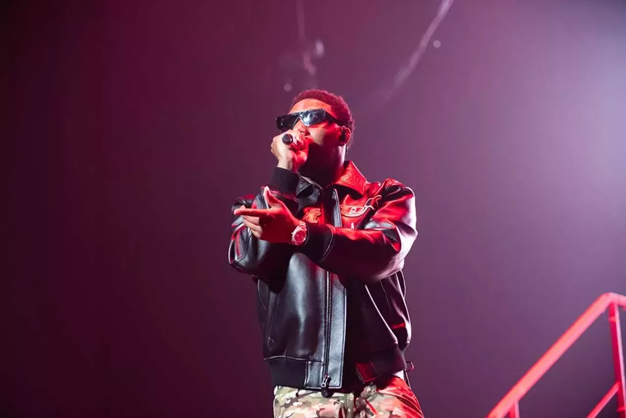 Image: The Big Show warmed up Little Caesars Arena with hip-hop