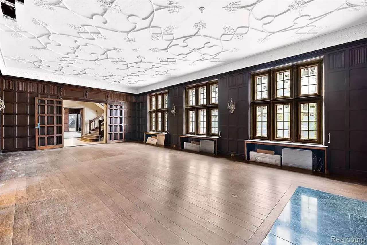 Image: The Bishop Mansion in Detroit is for sale for nearly $9 million [PHOTOS]