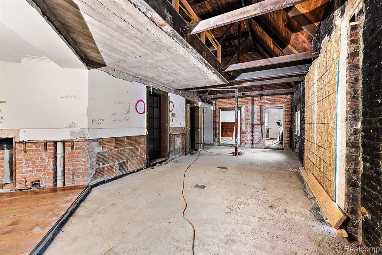 Image: The Bishop Mansion in Detroit is for sale for nearly $9 million [PHOTOS]