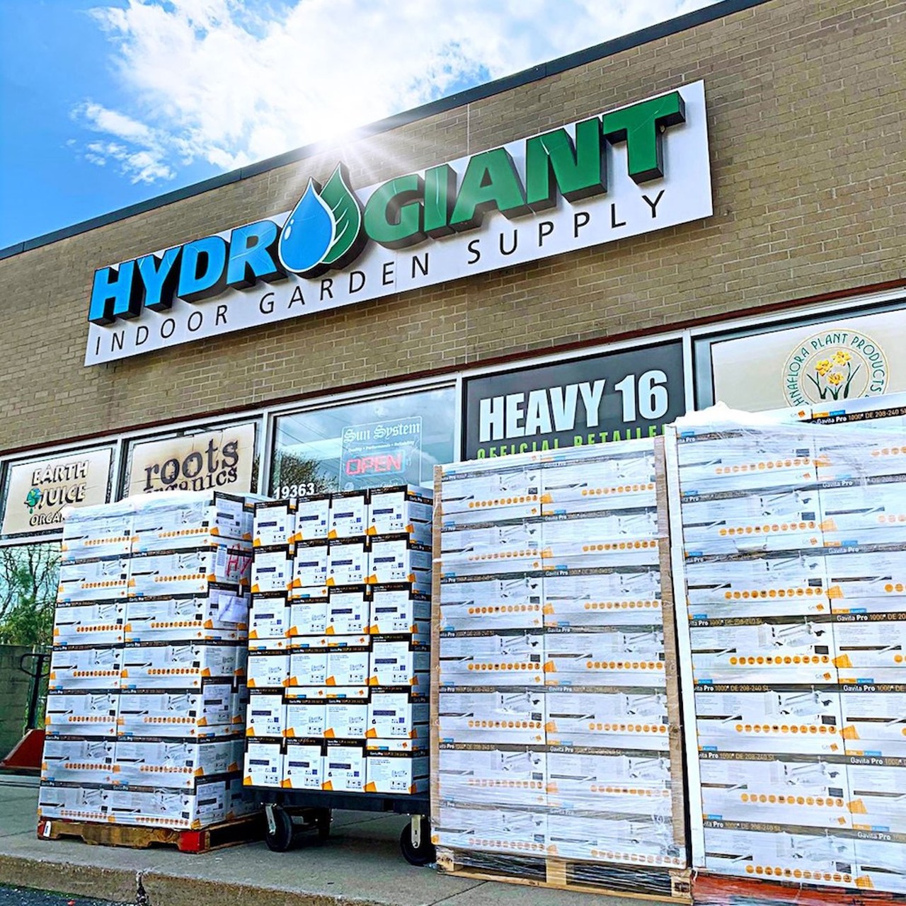 Best Grow Shop (Oakland)
HydroGiant
Multiple locations; hydrogiant.com
Photo via HydroGiant/Facebook