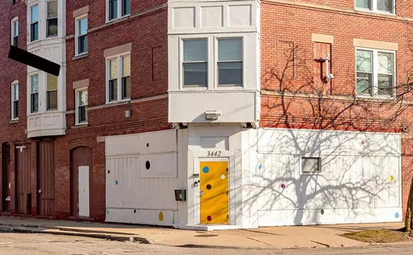 Image: The Heidelberg Project sells old HQ building to Detroit Food Academy (2)