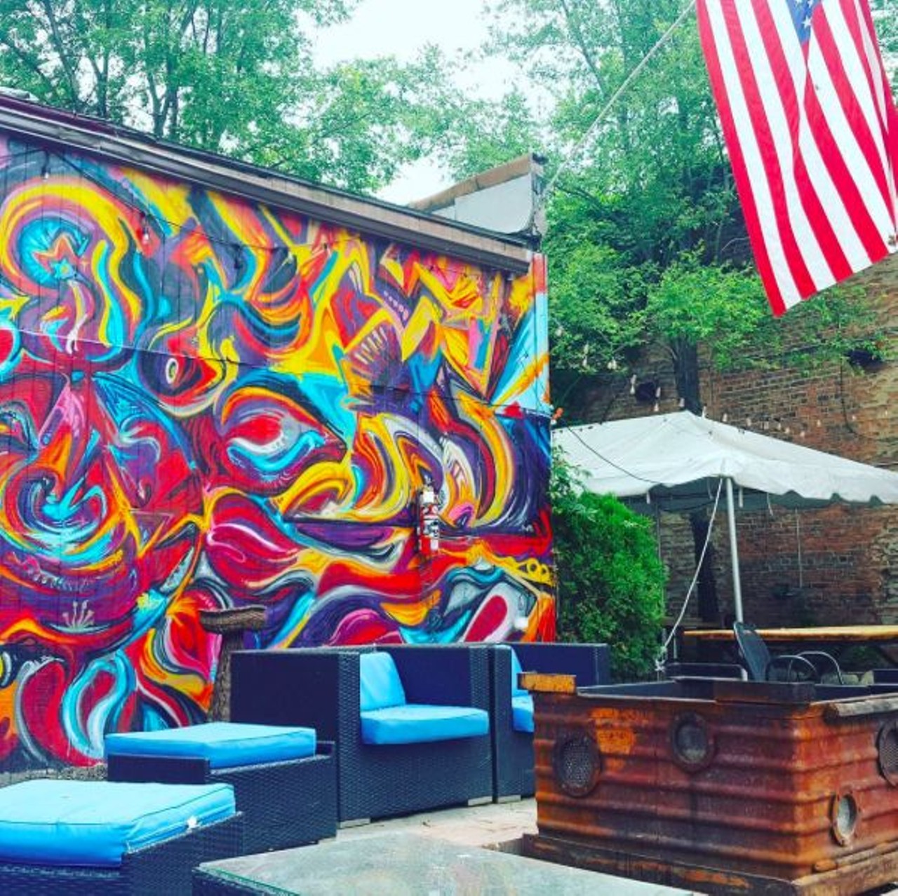 El Club
4114 Vernor Hwy, Detroit
El Club is the perfect spot to end your bike tour. This venue has an artsy outdoor patio, live concerts and three full service bars. Order a pizza and maybe one more drink if you can handle it and enjoy the rest of the night. Photo via @mobilehomesteader. 
