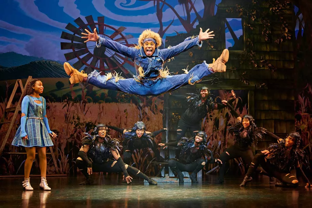 Image: Avery Wilson as Scarecrow in The Wiz.