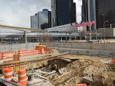 Image: There's still a giant sinkhole in downtown Detroit