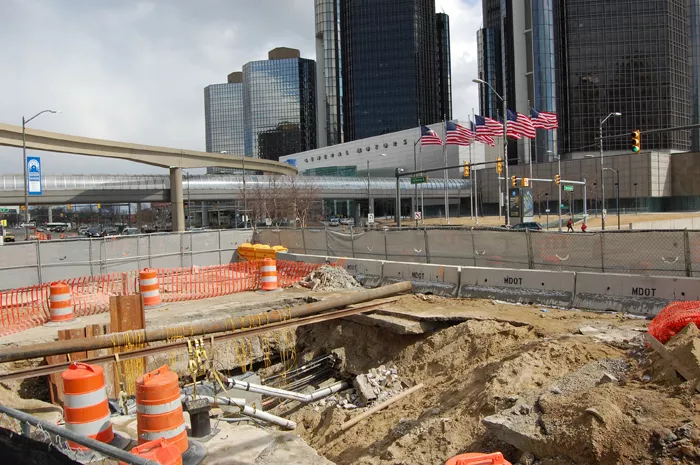 There's still a giant sinkhole in downtown Detroit