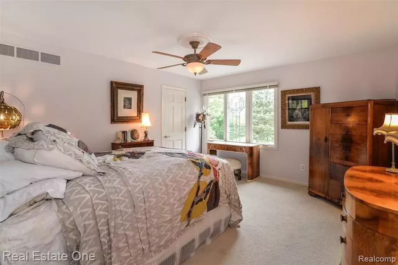 Image: This $1.6 million eclectic Milford mansion has koi ponds, pergolas, and apple trees &#151;&nbsp;let's take a tour