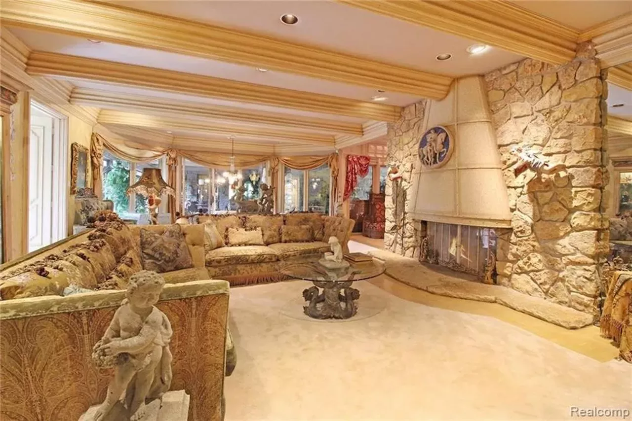 Image: This $1.9 million chateau in Grand Blanc has big Marie Antoinette energy &#151; let's take a tour