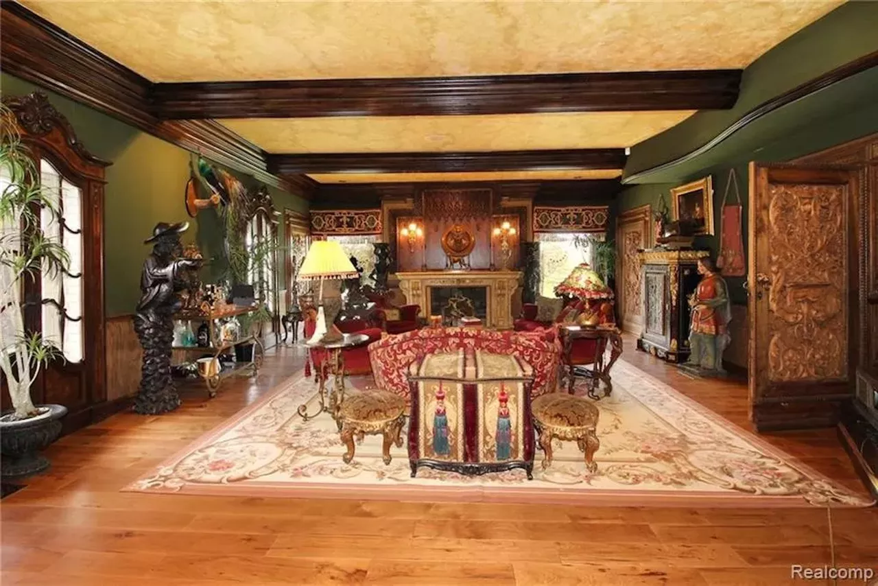 Image: This $1.9 million chateau in Grand Blanc has big Marie Antoinette energy &#151; let's take a tour