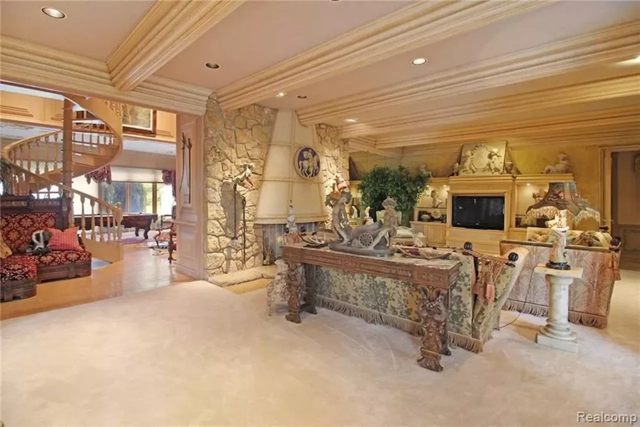 Image: This $1.9 million chateau in Grand Blanc has big Marie Antoinette energy &#151; let's take a tour