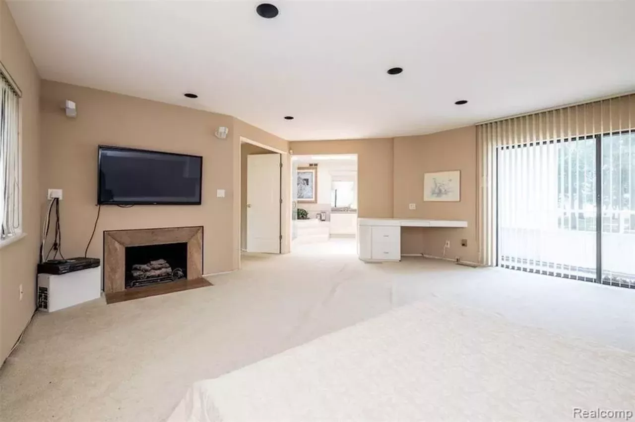 Image: This $2.25 million metro Detroit house is beige AF