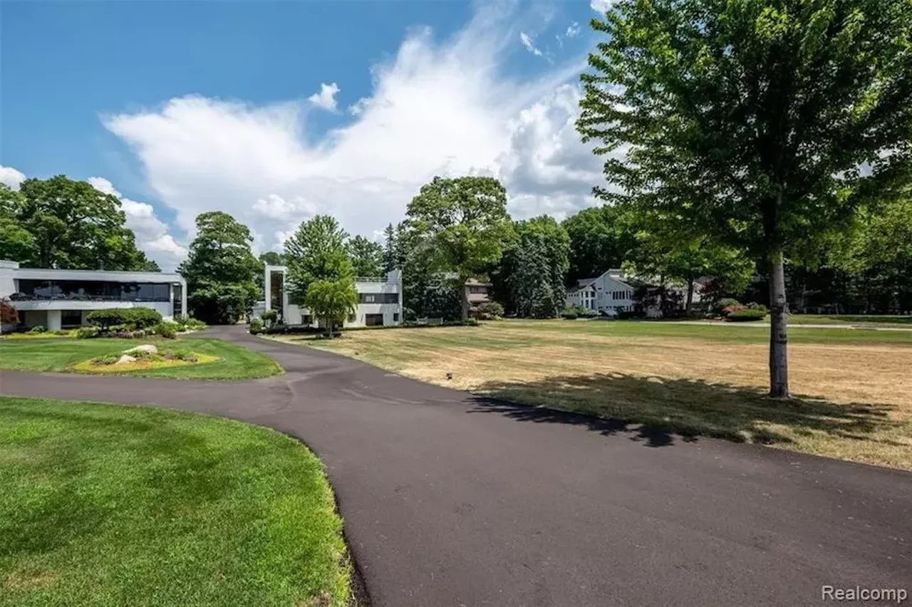 Image: This $2.25 million metro Detroit house is beige AF